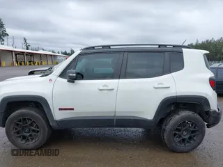 2017 Jeep Renegade Trailhawk с VIN ZACCJBCB6HPE79727, выставлен на аукционе IAAI как лот 41851367 с пробегом 90 645 миль миль и . История ставок и продаж доступна на DreamBid. Изображение 14.