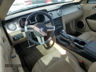 2007 Ford Mustang Deluxe z VIN 1ZVFT80N475227021, wystawiony jako Copart lot #48391145 z przebiegiem 182 895 mil mil oraz Szkoda całkowita • Salvage title. Historia ofert i sprzedaży dostępna na DreamBid. Obrazek 8.