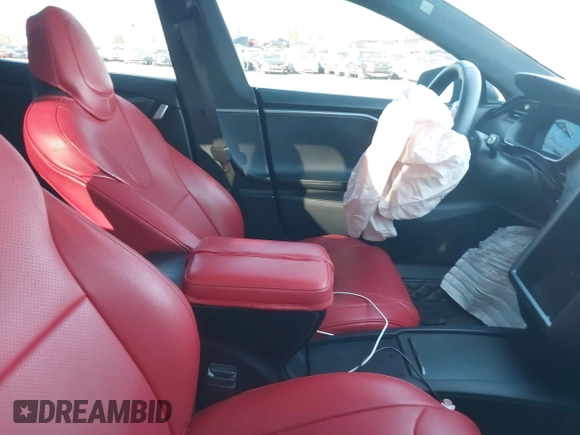 2018 Tesla Model S 75D z VIN 5YJSA1E4XJF291438, wystawiony jako IAAI lot #41311045 z przebiegiem Nie podano mil oraz . Historia ofert i sprzedaży dostępna na DreamBid. Obrazek 5.