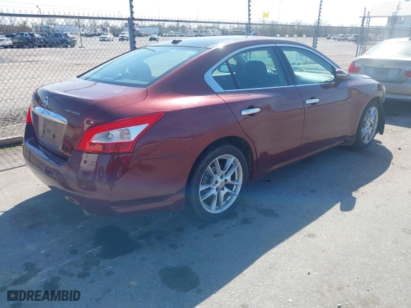 2010 Nissan Maxima 3.5 SV w/Sport Pkg with VIN 1N4AA5AP5AC843448, listed as a IAAI auction lot 41696370 with 186,984 mi miles. Bid and sale history available at carsss.com. Image 4.