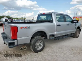 2024 Ford F-250 XL with VIN 1FT7W2BT0RED97130, listed as a Copart auction lot 58915155 with 17,269 mi miles and Salvage title. Bid and sale history available at DreamBid. Image 3.
