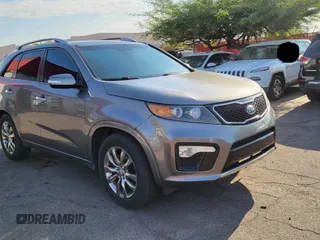 2011 Kia Sorento SX z VIN 5XYKW4A23BG164399, wystawiony jako Copart lot #60940845 z przebiegiem 196 401 mil mil oraz Czysty tytuł • Clean title. Historia ofert i sprzedaży dostępna na DreamBid. Obrazek 1.