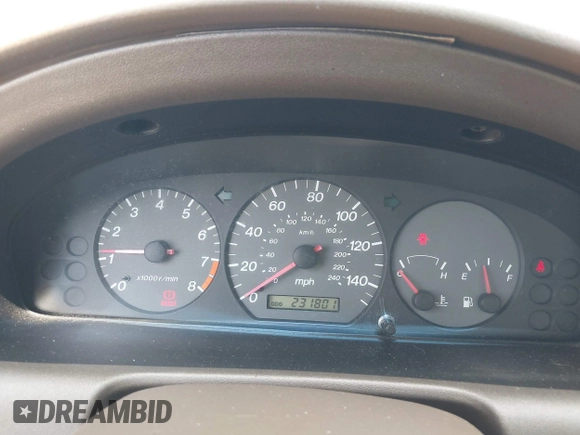 2001 Mazda 626 LX z VIN 1YVGF22D915241384, wystawiony jako IAAI lot #41927705 z przebiegiem 231 801 mil mil oraz . Historia ofert i sprzedaży dostępna na DreamBid. Obrazek 7.