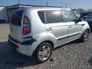 2011 Kia Soul + with VIN KNDJT2A27B7708974, listed as a IAAI auction lot 41757257 with 94,476 mi miles. Bid and sale history available at carsss.com. Image 4.