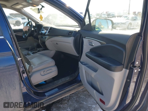 2018 Honda Pilot EX-L with VIN 5FNYF6H50JB026024, listed as a IAAI auction lot 41424404 with 56,030 mi miles. Bid and sale history available at carsss.com. Image 5.