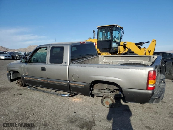 1999 Chevrolet Silverado 2500 LS with VIN 1GCFC29UXXZ117304, listed as a Copart auction lot 74266484 with 325,714 mi miles and Salvage Title. Bid and sale history available at carsss.com. Image 2.