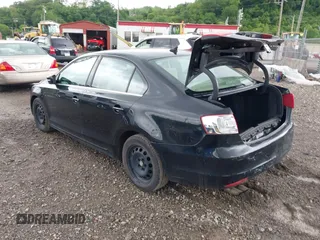 2013 Volkswagen Jetta SE z VIN 3VWDP7AJXDM289031, wystawiony jako IAAI lot #42325596 z przebiegiem 157 774 mil mil oraz . Historia ofert i sprzedaży dostępna na DreamBid. Obrazek 3.
