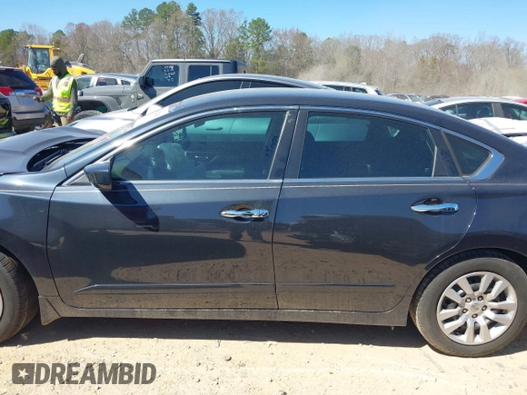 2018 Nissan Altima SV with VIN 1N4AL3AP6JC255539, listed as a IAAI auction lot 41827843 with 109,791 mi miles and . Bid and sale history available at carsss.com. Image 14.