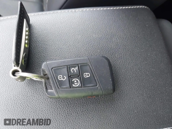 2022 Volkswagen Tiguan SE z VIN 3VV2B7AX9NM029204, wystawiony jako IAAI lot #41248800 z przebiegiem 24 450 mil mil oraz . Historia ofert i sprzedaży dostępna na DreamBid. Obrazek 11.