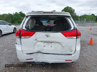 2011 Toyota Sienna LE AAS with VIN 5TDKK3DC6BS091557, listed as a IAAI auction lot 42170157 with 398,019 mi miles and . Bid and sale history available at DreamBid. Image 15.