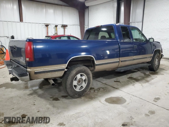 1998 Chevrolet Silverado 1500 with VIN 1GCEK19R1WE147639, listed as a Copart auction lot 55792545 with 193,501 mi miles and Salvage Title. Bid and sale history available at DreamBid. Image 3.