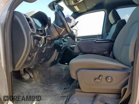 2022 Ram 1500 Big Horn with VIN 1C6SRFMT5NN324861, listed as a Copart auction lot 62969425 with 157,331 mi miles and Clean title. Bid and sale history available at DreamBid. Image 7.