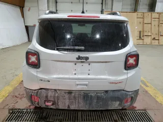 2021 Jeep Renegade Trailhawk z VIN ZACNJDC16MPM23404, wystawiony jako Copart lot #86534924 z przebiegiem 43 849 mil mil oraz Szkoda całkowita • Salvage title. Historia ofert i sprzedaży dostępna na DreamBid. Obrazek 6.