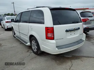 2010 Chrysler Town & Country Touring with VIN 2A4RR5D14AR133746, listed as a IAAI auction lot 42116450 with 221,775 mi miles. Bid and sale history available at carsss.com. Image 3.