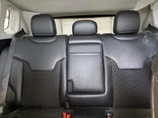 2018 Jeep Compass Latitude z VIN 3C4NJDBB3JT360814, wystawiony jako Copart lot #55018455 z przebiegiem 69 582 mil mil oraz Szkoda całkowita • Salvage title. Historia ofert i sprzedaży dostępna na DreamBid. Obrazek 10.
