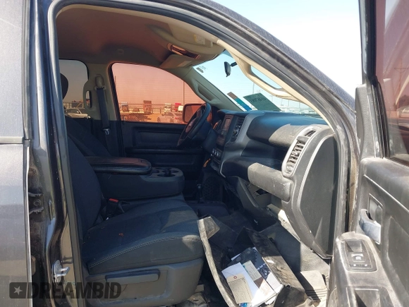 2019 Ram 2500 Tradesman with VIN 3C6UR5HJ5KG568168, listed as a IAAI auction lot 41467083 with 139,763 mi miles and . Bid and sale history available at DreamBid. Image 5.