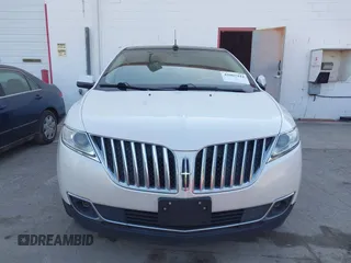 2012 Lincoln MKX with VIN 2LMDJ6JKXCBL09768, listed as a IAAI auction lot 42067444 with 174,319 mi miles. Bid and sale history available at carsss.com. Image 12.
