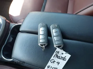 2019 Mazda CX-9 Signature with VIN JM3TCBEYXK0328440, listed as a IAAI auction lot 41880816 with 29,937 mi miles. Bid and sale history available at carsss.com. Image 11.