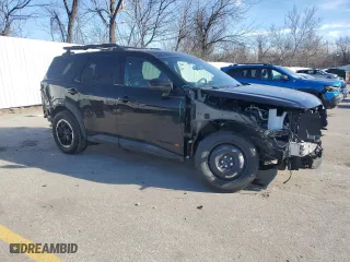 2024 Nissan Pathfinder Rock Creek with VIN 5N1DR3BDXRC293602, listed as a Copart auction lot 42968645 with 1,800 mi miles and Salvage Title. Bid and sale history available at carsss.com. Image 4.