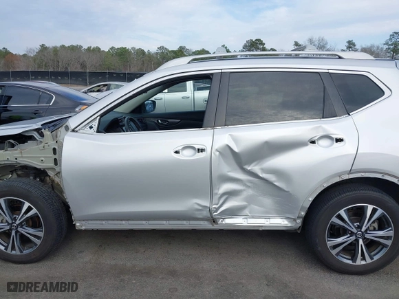 2019 Nissan Rogue SL with VIN 5N1AT2MT9KC792304, listed as a IAAI auction lot 41684807 with 27,513 mi miles. Bid and sale history available at carsss.com. Image 18.