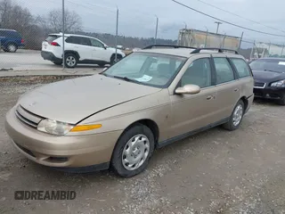 2000 Saturn LW z VIN 1G8JU82FXYY685964, wystawiony jako IAAI lot #41590679 z przebiegiem 118 966 mil mil oraz . Historia ofert i sprzedaży dostępna na DreamBid. Obrazek 2.