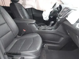 2021 Chevrolet Equinox LT with VIN 2GNAXUEV2M6121788, listed as a IAAI auction lot 41565463 with 27,567 mi miles and . Bid and sale history available at DreamBid. Image 5.