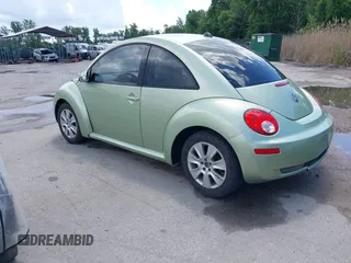 2008 Volkswagen Beetle S с VIN 3VWPW31CX8M517285, выставлен на аукционе IAAI как лот 42090301 с пробегом 103 510 миль миль и . История ставок и продаж доступна на DreamBid. Изображение 3.