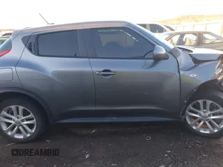 2014 Nissan Juke S with VIN JN8AF5MV1ET480257, listed as a IAAI auction lot 40858753 with 135,753 mi miles. Bid and sale history available at carsss.com. Image 13.