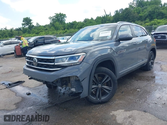 2021 Volkswagen Atlas SE with VIN 1V2PE2CA2MC207444, listed as a IAAI auction lot 42268653 with 70,202 mi miles and . Bid and sale history available at DreamBid. Image 17.