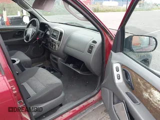2003 Ford Escape XLT Popular 2 with VIN 1FMYU93103KA03842, listed as a IAAI auction lot 42517607 with 131,733 mi miles and . Bid and sale history available at DreamBid. Image 5.