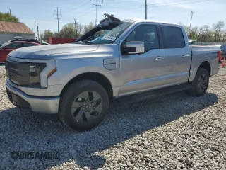 2022 Ford F-150 Lightning Pro z VIN 1FT6W1EV1NWG05717, wystawiony jako Copart lot #54187845 z przebiegiem 68 863 mil mil oraz Szkoda całkowita • Salvage title. Historia ofert i sprzedaży dostępna na DreamBid. Obrazek 1.