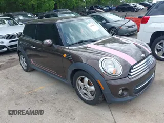 2011 MINI Hardtop with VIN WMWSU3C59BT099700, listed as a IAAI auction lot 42106044 with 206,145 mi miles and . Bid and sale history available at DreamBid. Image 1.