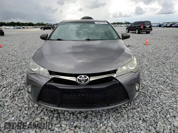 2017 Toyota Camry XLE z VIN 4T1BF1FK9HU814458, wystawiony jako Copart lot #59431165 z przebiegiem 227 269 mil mil oraz Szkoda całkowita • Salvage title. Historia ofert i sprzedaży dostępna na DreamBid. Obrazek 13.
