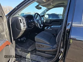 2018 GMC Sierra 1500 SLE z VIN 1GTV2MEC7JZ355593, wystawiony jako IAAI lot #42575783 z przebiegiem 172 588 mil mil oraz . Historia ofert i sprzedaży dostępna na DreamBid. Obrazek 20.