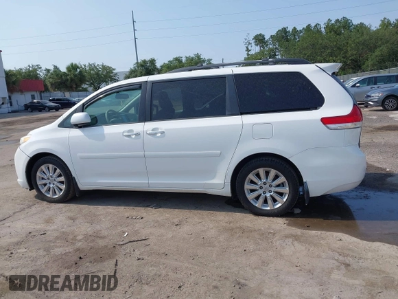 2011 Toyota Sienna XLE с VIN 5TDDK3DC6BS029472, выставлен на аукционе IAAI как лот 42334600 с пробегом 145 860 миль миль и . История ставок и продаж доступна на DreamBid. Изображение 14.