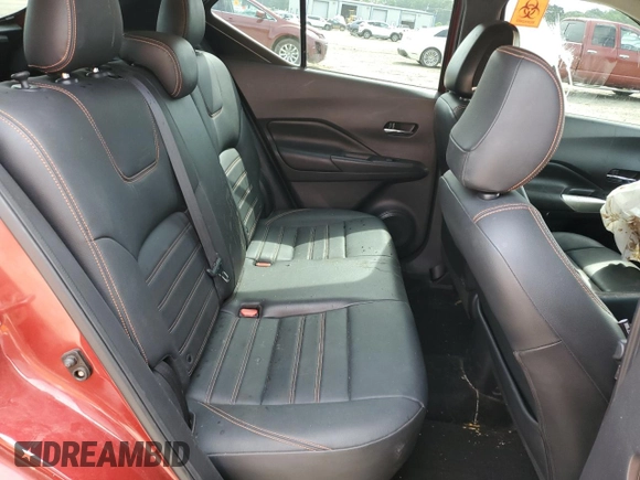 2019 Nissan Kicks SR z VIN 3N1CP5CU4KL538147, wystawiony jako Copart lot #57246385 z przebiegiem 161 391 mil mil oraz Szkoda całkowita • Salvage title. Historia ofert i sprzedaży dostępna na DreamBid. Obrazek 10.
