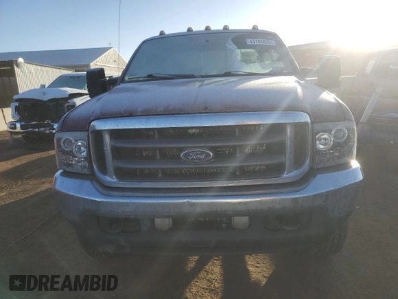 2004 Ford F-250 XL with VIN 1FTNX21L14EC45372, listed as a Copart auction lot 43745835 with 288,130 mi miles and Salvage title. Bid and sale history available at DreamBid. Image 5.