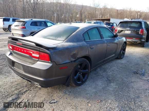 2014 Dodge Charger SXT with VIN 2C3CDXHG1EH115998, listed as a IAAI auction lot 41661367 with 155,327 mi miles. Bid and sale history available at carsss.com. Image 4.