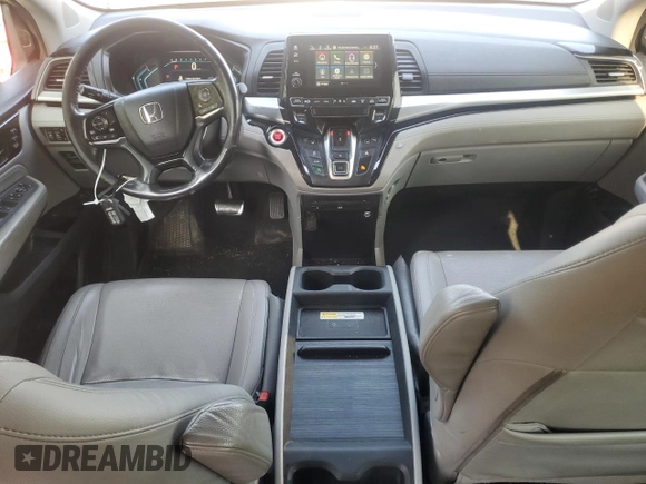 2018 Honda Odyssey Touring with VIN 5FNRL6H87JB510618, listed as a Copart auction lot 62817195 with 360,078 mi miles and Clean title. Bid and sale history available at DreamBid. Image 8.