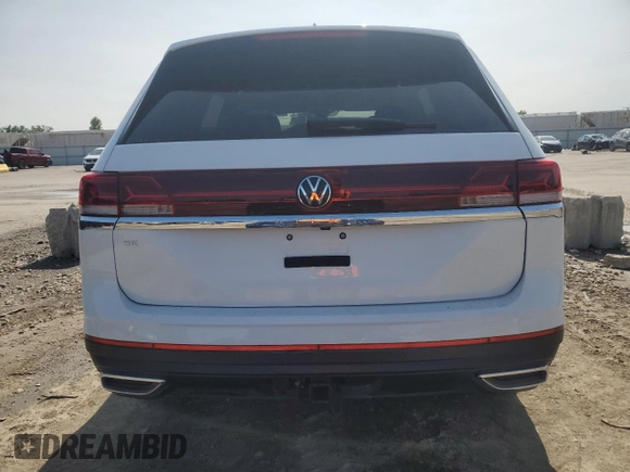 2024 Volkswagen Atlas SE with VIN 1V2JR2CA4RC579336, listed as a Copart auction lot 58968715 with 18 mi miles and Salvage title. Bid and sale history available at DreamBid. Image 6.