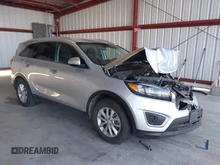 2018 Kia Sorento LX V6 with VIN 5XYPGDA50JG413205, listed as a IAAI auction lot 40331681 with 69,664 mi miles. Bid and sale history available at carsss.com. Image 1.
