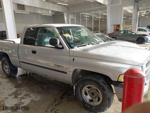 2001 Dodge Ram 1500 with VIN 3B7HC13Y91G241716, listed as a IAAI auction lot 41615228 with 1 mi miles. Bid and sale history available at carsss.com. Image 1.