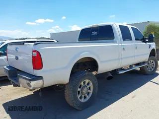 2008 Ford F-250 XL z VIN 1FTSW21R18ED34925, wystawiony jako IAAI lot #42425506 z przebiegiem 232 672 mil mil oraz . Historia ofert i sprzedaży dostępna na DreamBid. Obrazek 4.
