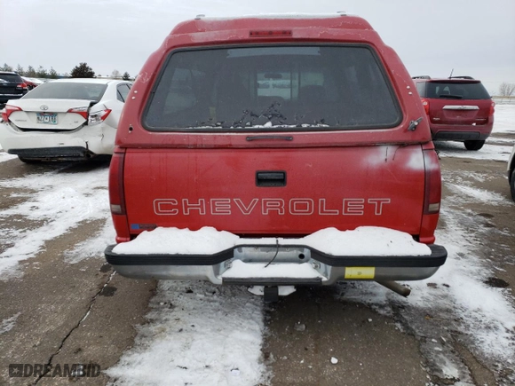 1995 Chevrolet C/K 1500 with VIN 1GCEK14Z4SZ281748, listed as a Copart auction lot 43846225 with 158,379 mi miles and Non Repairable. Bid and sale history available at carsss.com. Image 6.