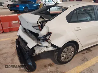2020 Kia Rio S z VIN 3KPA24AD5LE311331, wystawiony jako IAAI lot #41956029 z przebiegiem 123 632 mil mil oraz . Historia ofert i sprzedaży dostępna na DreamBid. Obrazek 6.