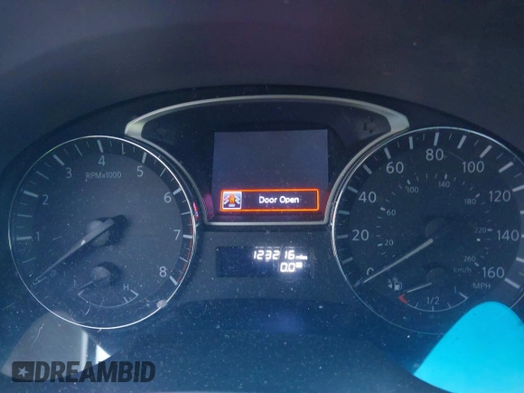 2014 Nissan Altima 2.5 S with VIN 1N4AL3AP0EN334215, listed as a IAAI auction lot 41848883 with 175,890 mi miles. Bid and sale history available at carsss.com. Image 7.