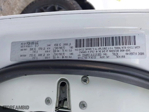2018 Ram 2500 Tradesman with VIN 3C6UR5CL0JG121853, listed as a IAAI auction lot 41698434 with 61,443 mi miles. Bid and sale history available at carsss.com. Image 9.