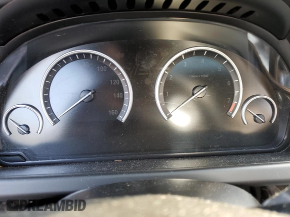 2013 BMW 6 Series 650i xDrive with VIN WBA6B4C57DDG67584, listed as a Copart auction lot 70319464 with 0 mi miles and Salvage Title. Bid and sale history available at carsss.com. Image 9.