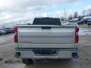2020 Chevrolet Silverado 1500 LT with VIN 1GCUYDED6LZ302762, listed as a IAAI auction lot 41402510 with 150,000 mi miles and . Bid and sale history available at DreamBid. Image 17.