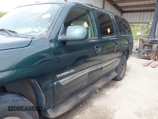 2004 GMC Yukon XL SLT with VIN 1GKEC16ZX4J241996, listed as a IAAI auction lot 41890758 with 1 mi miles. Bid and sale history available at carsss.com. Image 13.